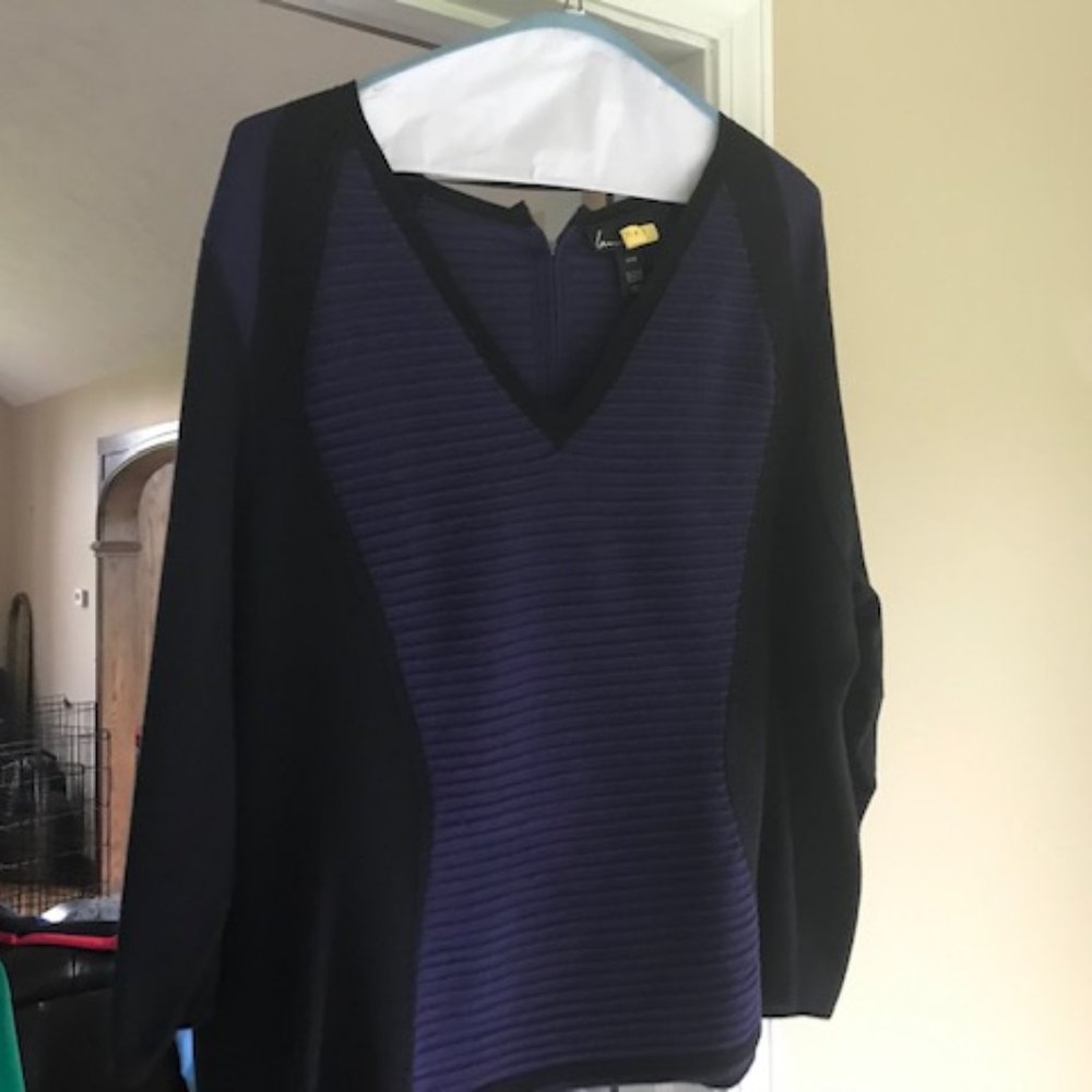 Lane Bryant 26/28 Purple & Black Knit Skirt and Sweater Set!  Great condition!